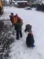 Zabawy na śniegu w ogrodzie przedszkolnym, foto nr 2, 